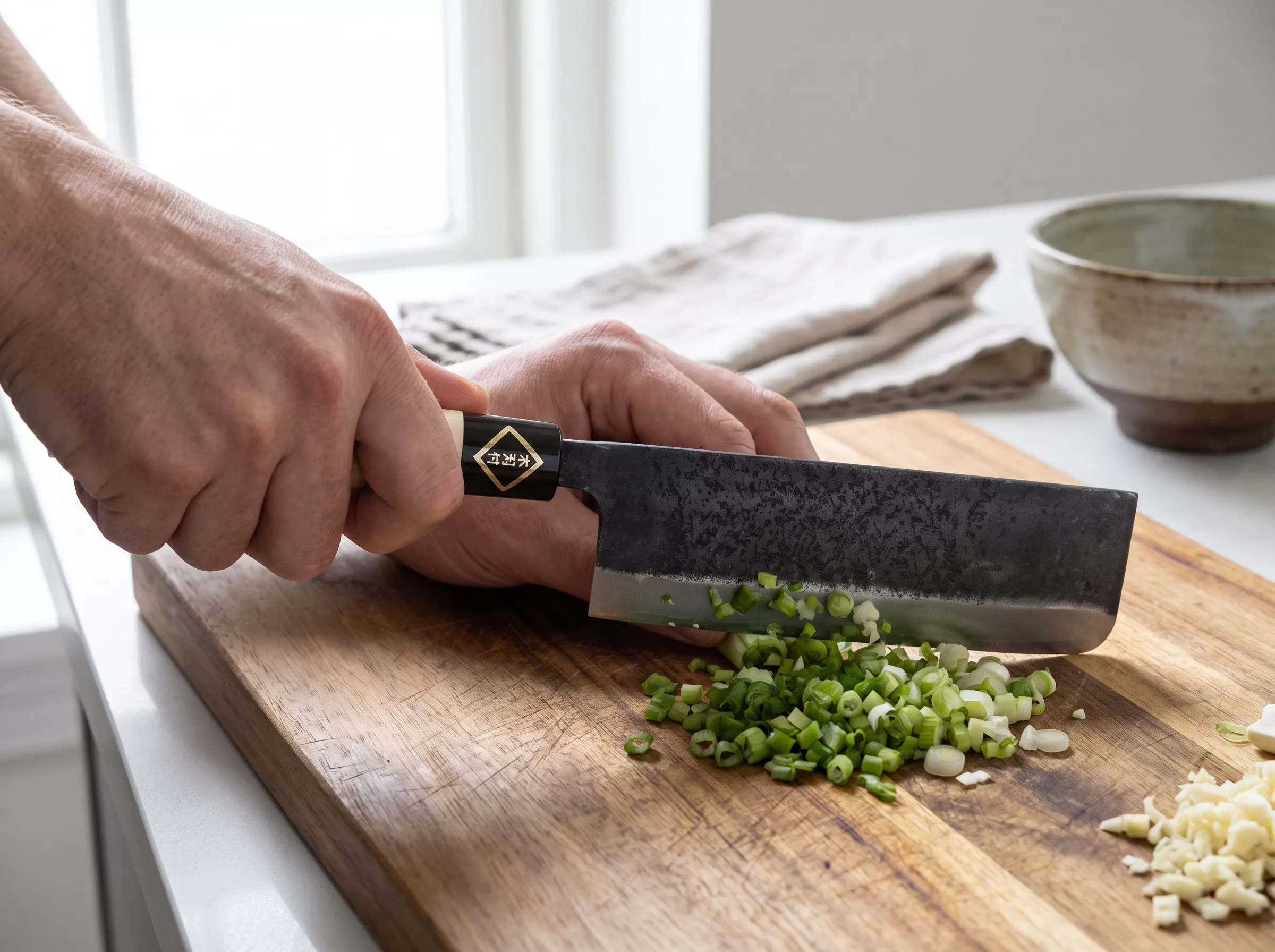 Japoński nóż kuchenny Tosa Nakiri Kurouchi 16,5 cm shirogami