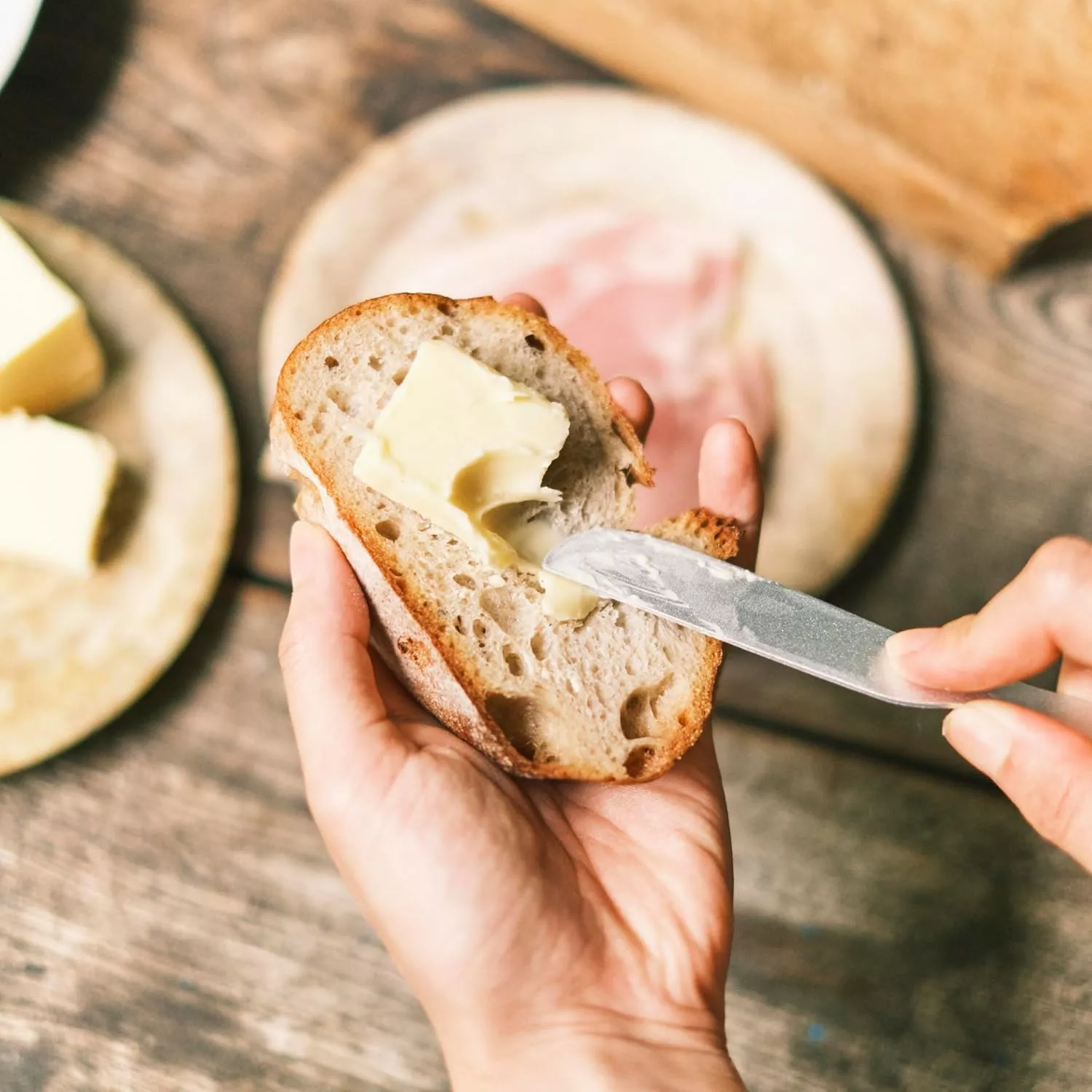 KAI Bready Select aluminiowy nóż do twardego masła 15,5 cm DL7039