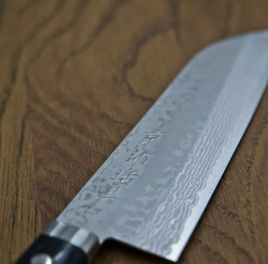 Japoński nóż Santoku Kyoto Katsugu 16,5 cm stal VG-10 Damast 17 warstw