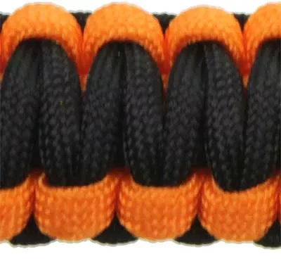 Survivalowa bransoletka paracord 22 cm z gwizdkiem pomarańczowo-czarna